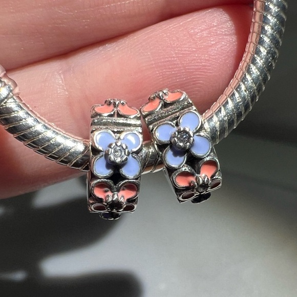 PAIR*** Pink & Purple Flowers Clip Charms - Picture 8 of 16